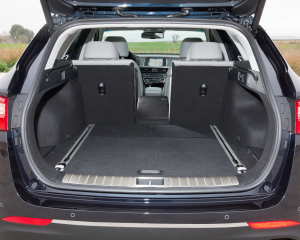 Kia Optima Sportswagon - Interior 23